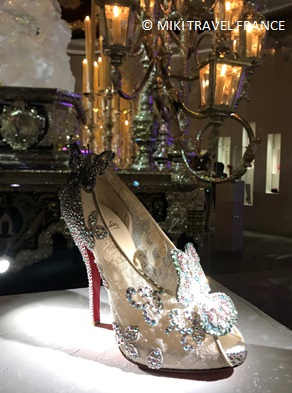 美品 クリスチャンルブタン パンプス　ハイヒール ラメ 23cm YM ファッション christian louboutin クリスチャンルブタン キラキラ